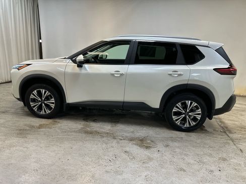 Certified 2023 Nissan Rogue SV w/ SV Premium Package image 9