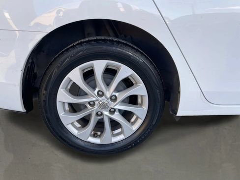 Used 2019 Nissan Sentra SV FWD image 11