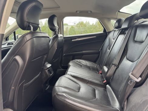 Used 2013 Ford Fusion Titanium image 9