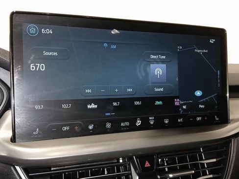 Used 2023 Ford Escape SE image 24