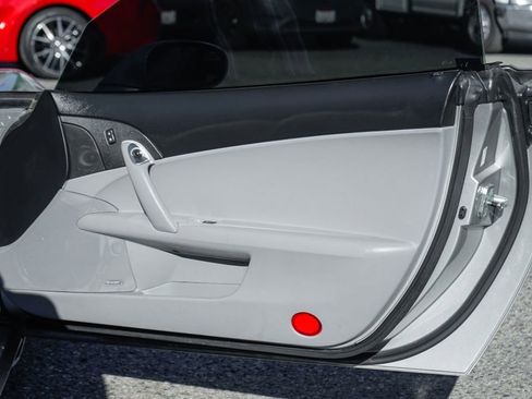 Used 2005 Chevrolet Corvette Convertible w/ Preferred Equipment Group image 38