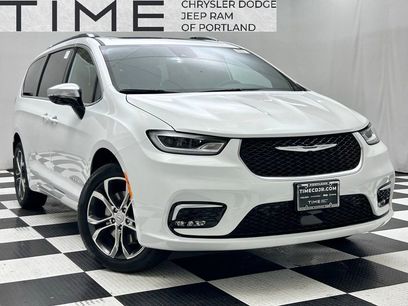 New 2026 Chrysler Pacifica Pinnacle
