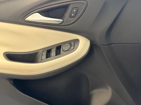 Certified 2023 Buick Encore GX Preferred FWD image 27
