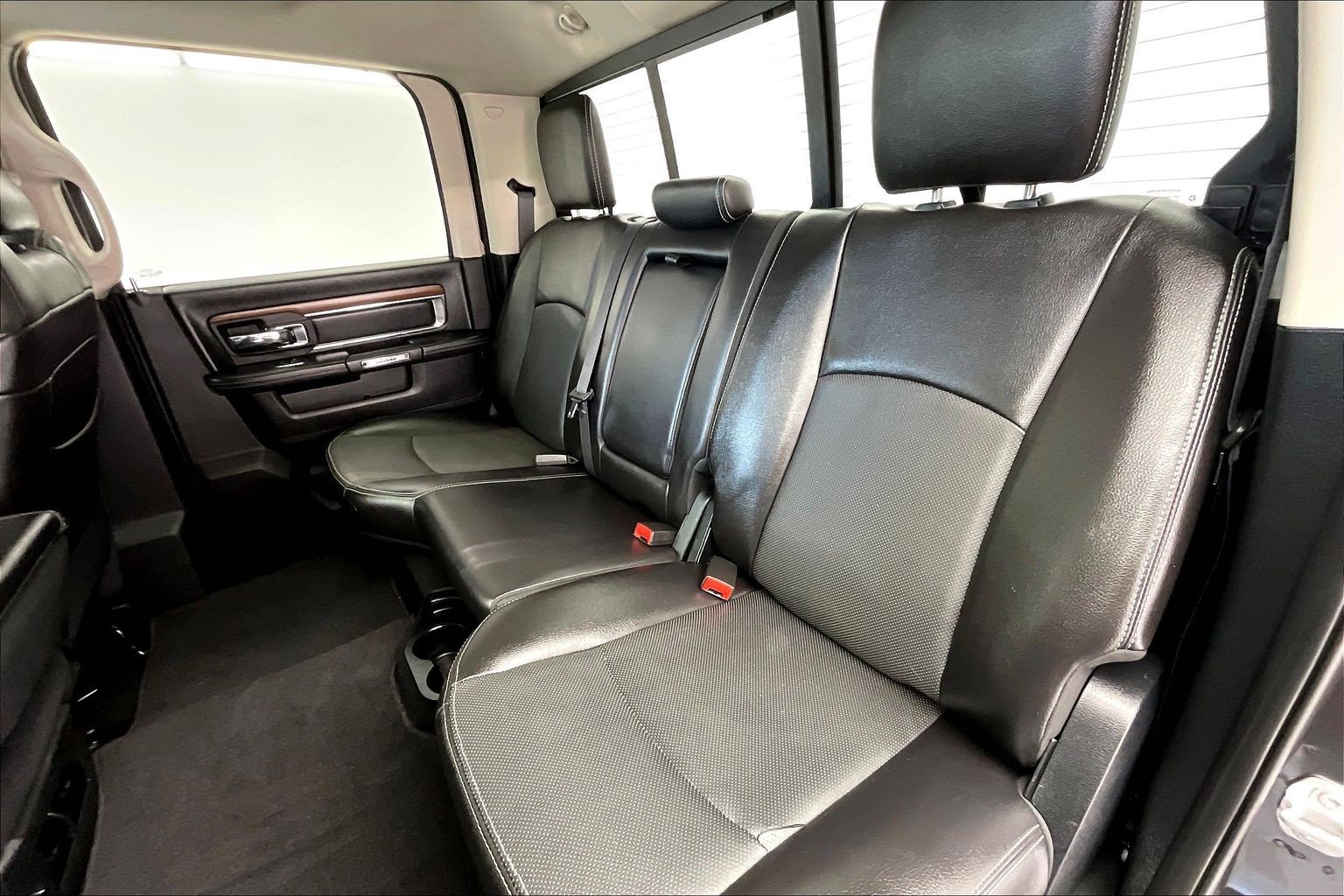 Used 2016 RAM 2500 Laramie AWD/4WD image 18