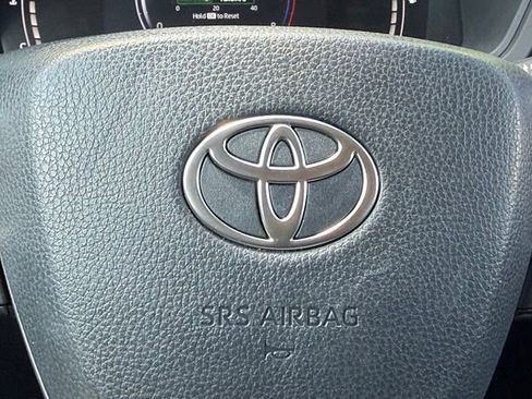 Used 2026 Toyota Grand Highlander AWD image 25