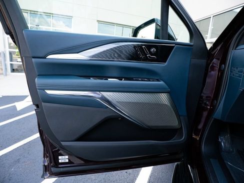 Used 2025 Cadillac Escalade IQ Luxury 2 w/ LPO, Premium Carpet Package AWD/4WD image 25