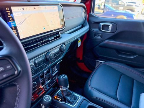 New 2026 Jeep Wrangler Unlimited Rubicon AWD/4WD image 14