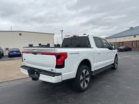 Used 2022 Ford F150 Lightning Platinum image 3