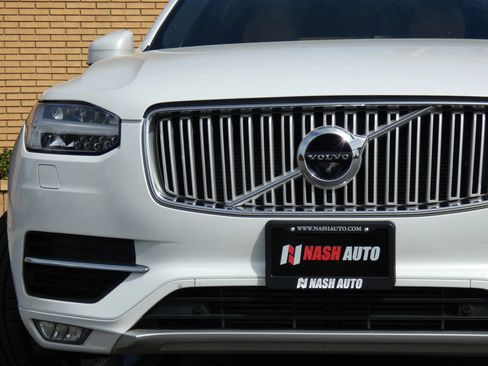 Used 2017 Volvo XC90 T6 Inscription w/ Vision Package image 18