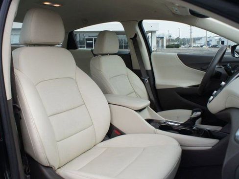 Used 2024 Chevrolet Malibu LT image 23