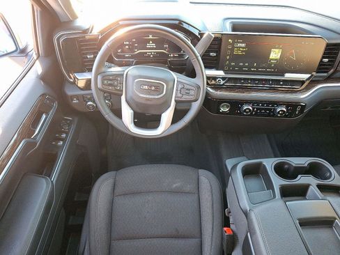 Used 2024 GMC Sierra 1500 Elevation image 11
