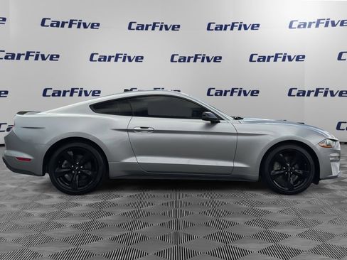 Used 2022 Ford Mustang Premium RWD image 7