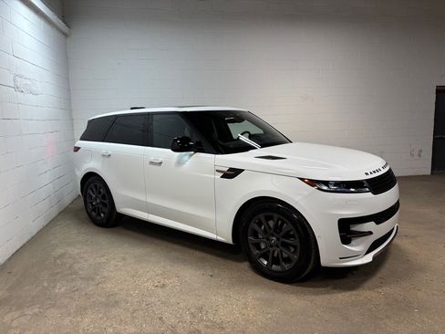 New 2025 Land Rover Range Rover Sport Dynamic SE image 5