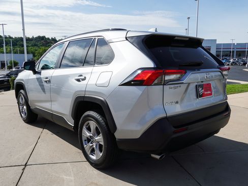 Certified 2025 Toyota RAV4 XLE AWD/4WD image 6