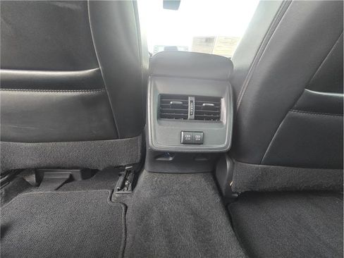 Used 2020 Toyota Avalon XLE w/ Moonroof Package FWD image 12