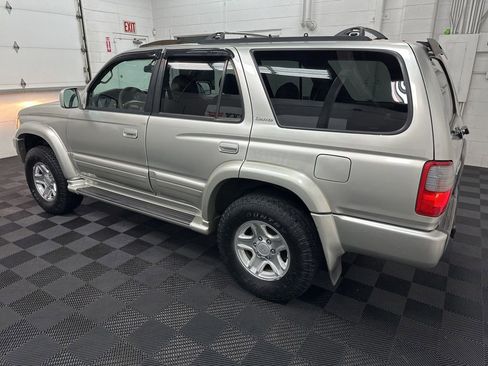 Used 1999 Toyota 4Runner Limited AWD/4WD image 7