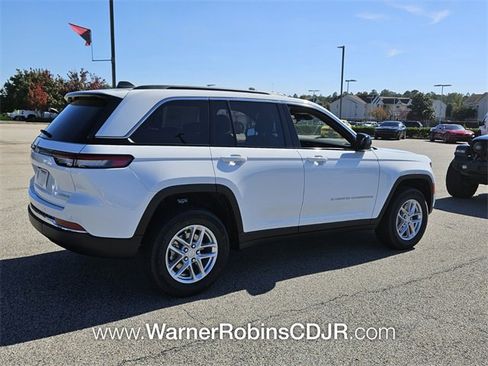 New 2025 Jeep Grand Cherokee Laredo X image 13