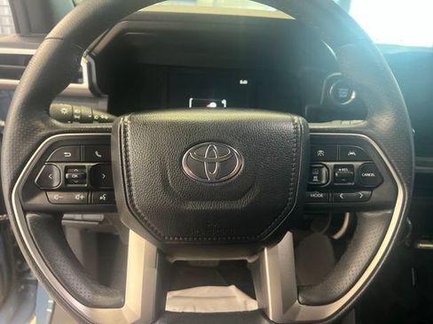 Used 2026 Toyota 4Runner SR5 AWD/4WD image 12