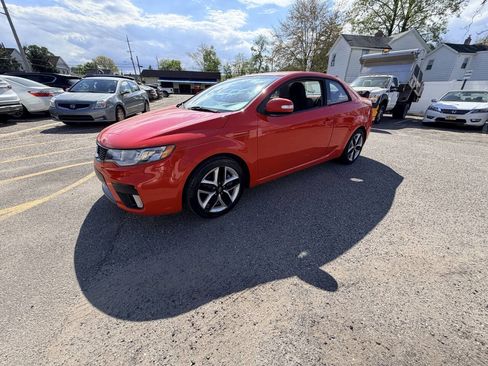 Used 2010 Kia Forte Koup SX image 31
