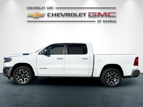 Used 2025 RAM 1500 Laramie AWD/4WD image 6