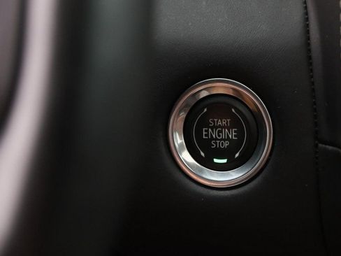 Used 2023 GMC Yukon Denali Ultimate AWD/4WD image 18