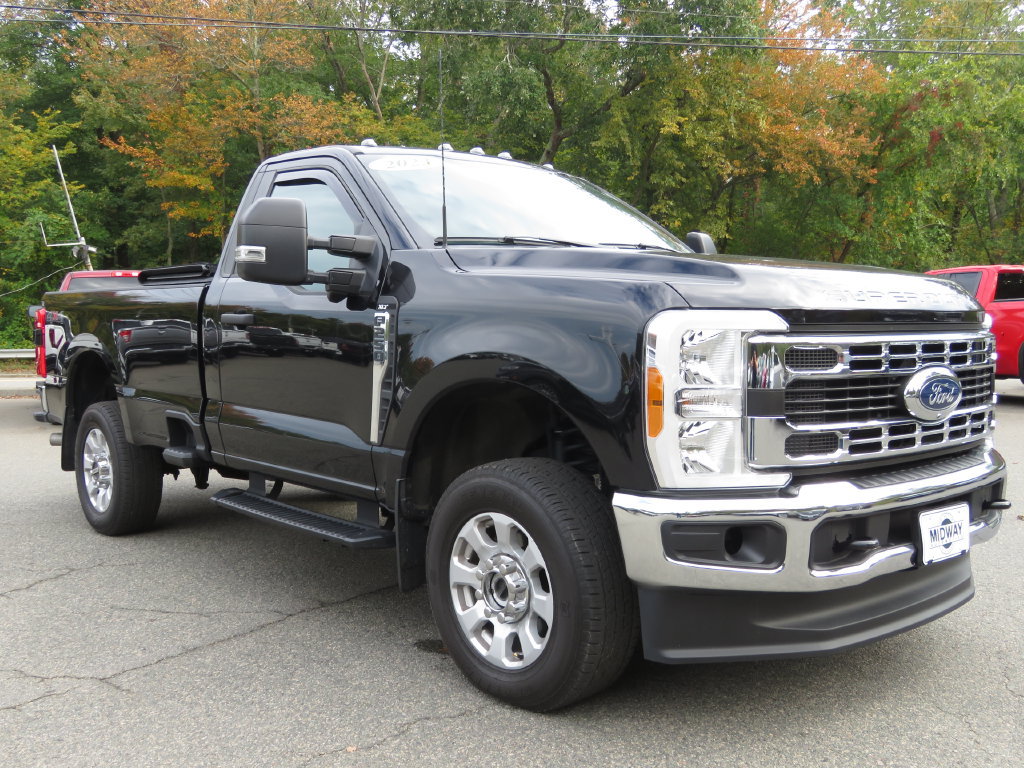 Used 2023 Ford F250 XLT w/ 360-Degree Camera Package AWD/4WD image 3