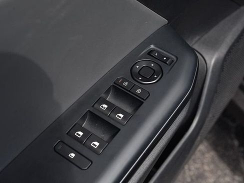 Used 2025 Kia K4 FWD image 8