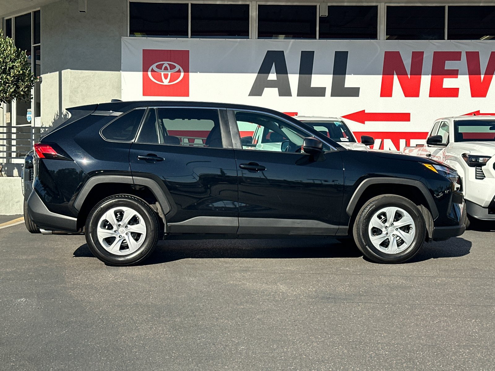 Used 2025 Toyota RAV4 LE FWD image 6