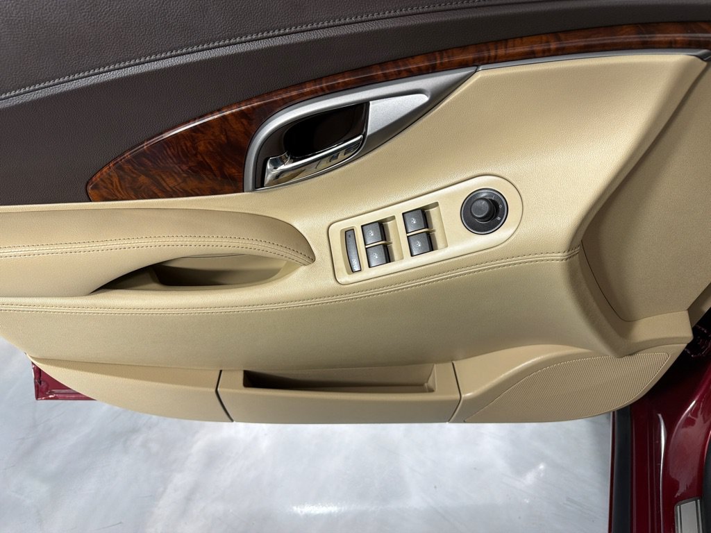 Used 2011 Buick LaCrosse CXL FWD image 10