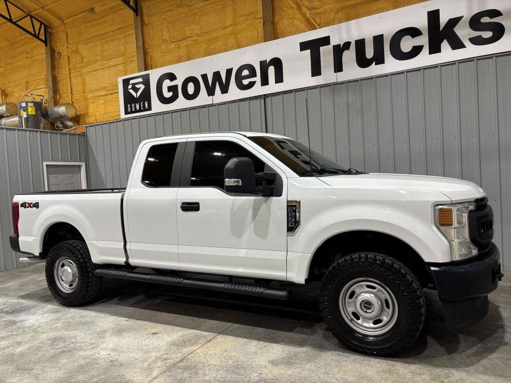 Used 2022 Ford F250 XL w/ Power Equipment Group AWD/4WD image 3