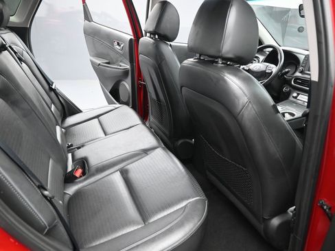 Used 2021 Hyundai Kona Limited w/ Cargo Package image 35