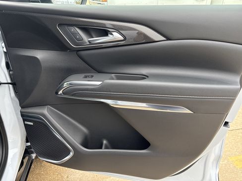New 2026 Chevrolet Traverse High Country w/ LPO, Floor Liner Package AWD/4WD image 19