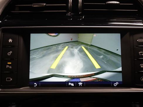 Used 2017 Jaguar F-PACE S AWD/4WD image 57