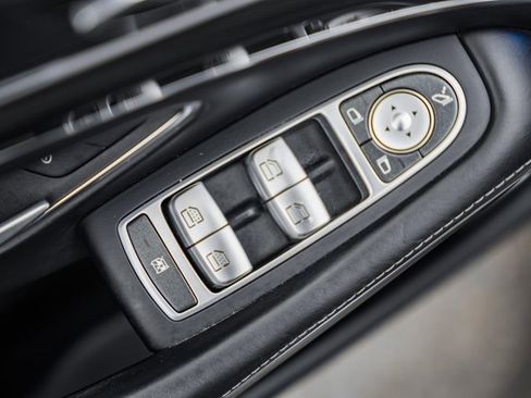 Used 2019 Mercedes-Benz S 560 4MATIC Sedan image 37