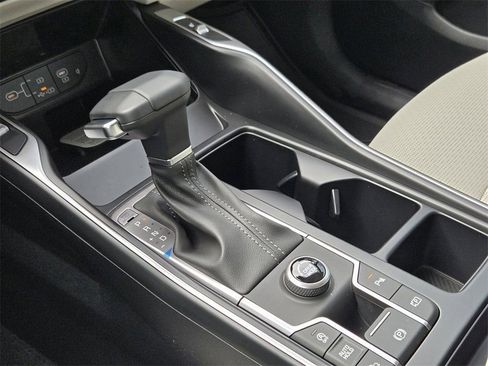 New 2026 Kia Sorento EX w/ EX Premium Package FWD image 17