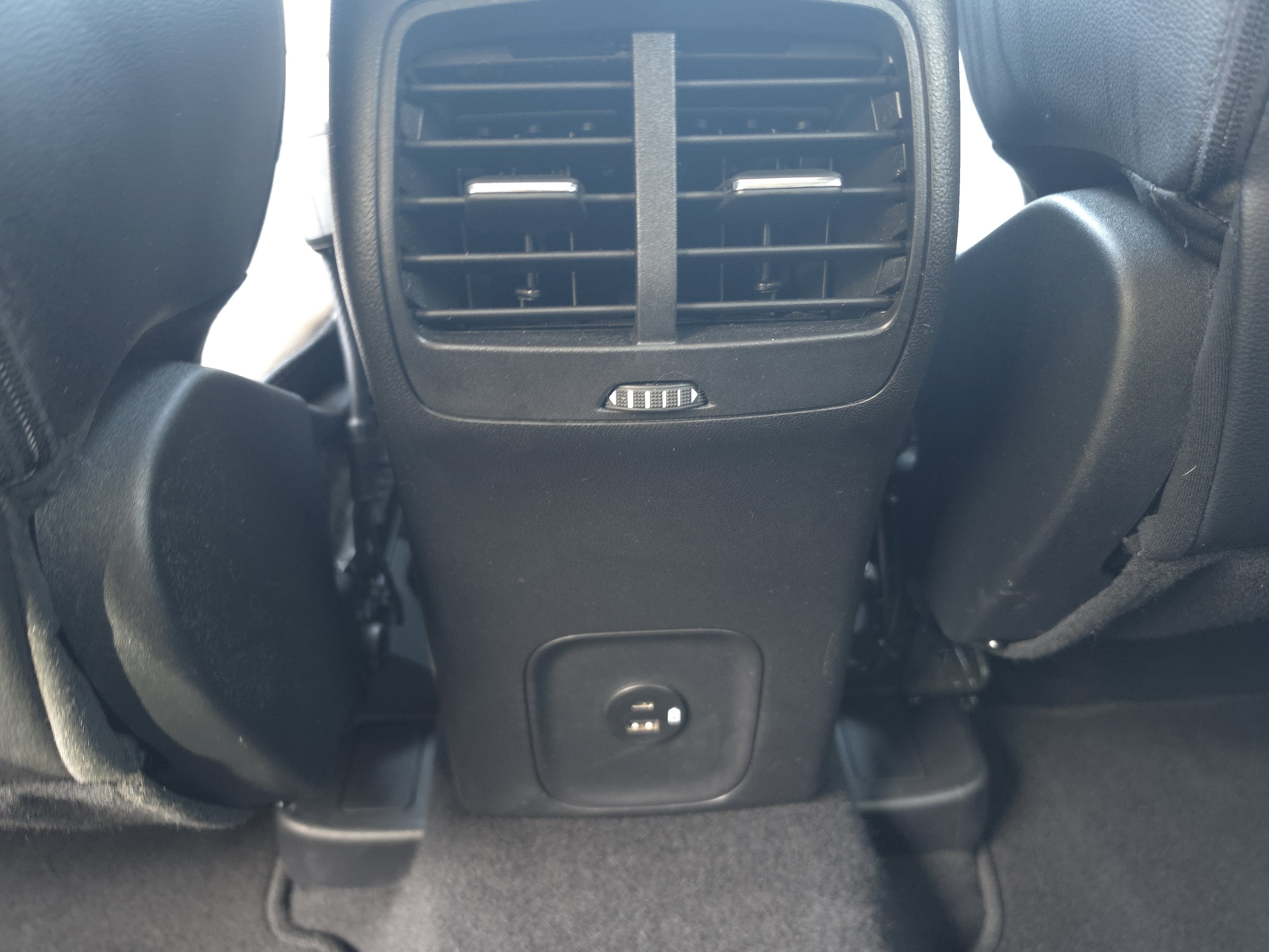 Used 2021 Ford Escape Titanium AWD/4WD image 27