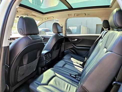 Used 2019 Audi Q7 3.0T Premium Plus image 24