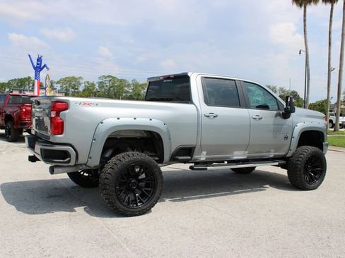 Used 2025 Chevrolet Silverado 2500 LT w/ Convenience Package AWD/4WD image 12