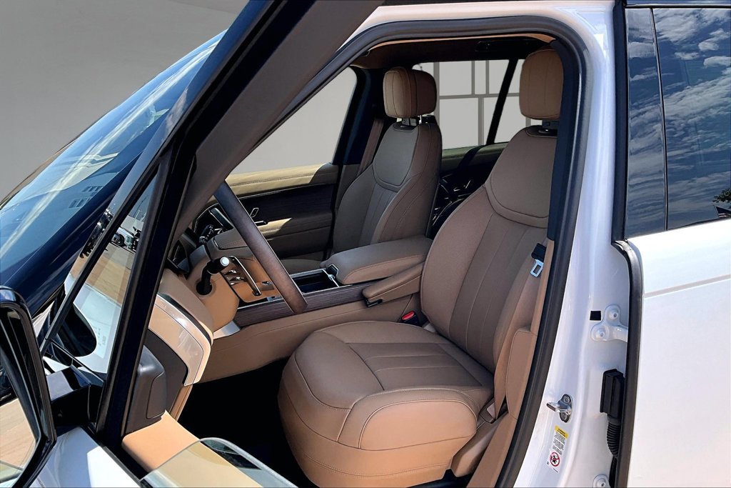 New 2026 Land Rover Range Rover SE AWD/4WD image 9