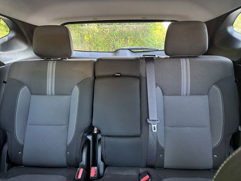 Used 2025 Chevrolet Blazer LT FWD image 39