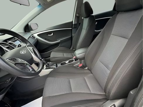 Used 2016 Hyundai Elantra GT FWD image 10