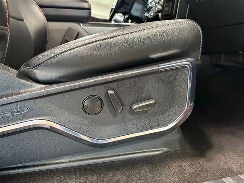 Used 2022 Ford F150 Lariat image 43