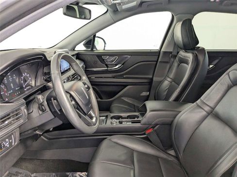 Used 2020 Lincoln Corsair FWD w/ Premium Package image 9