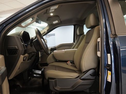 Used 2017 Ford F150 XL w/ Equipment Group 101A Mid image 4