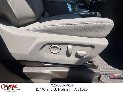 Used 2023 Chevrolet Silverado 1500 LTZ AWD/4WD image 17