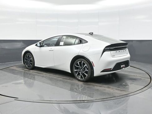 New 2026 Toyota Prius XSE Premium image 5