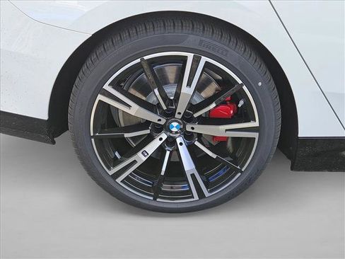 Used 2025 BMW i5 M60 w/ Premium Package AWD/4WD image 10