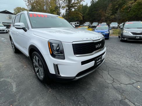 Used 2022 Kia Telluride S image 13