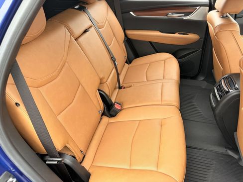 Certified 2023 Cadillac XT5 Premium Luxury w/ Technology Package FWD image 12