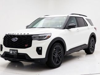 Used 2025 Ford Explorer ST video 2